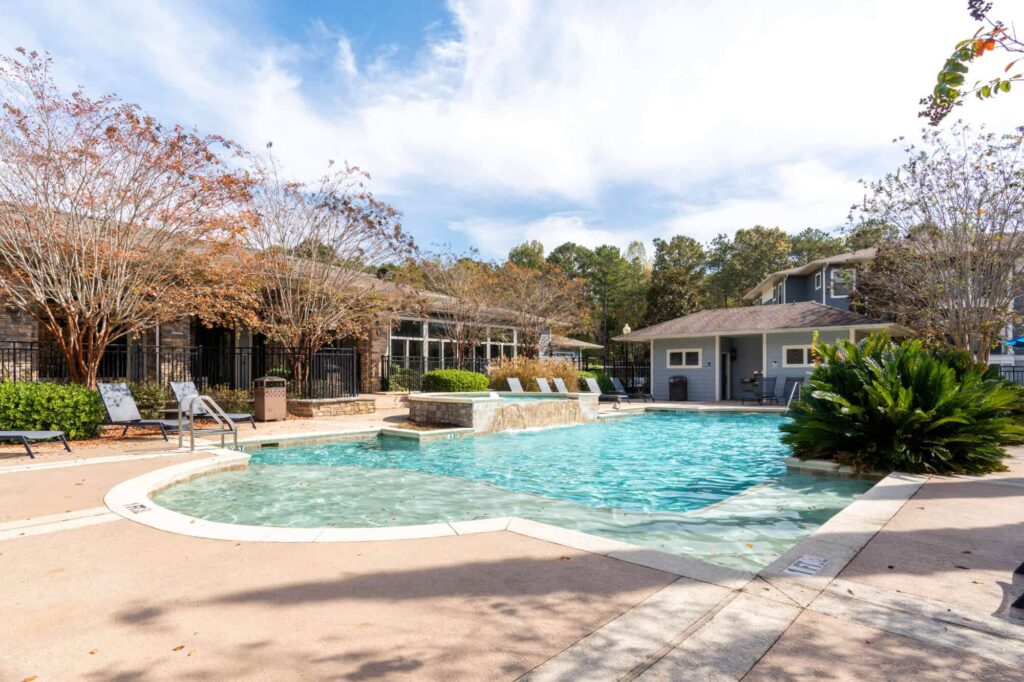 The-Mill-at-Auburn-Off-Campus-Apartments-Near-Auburn-University-Community-Amenities-Resort-Style-Pool